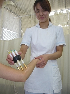 成和鍼灸接骨院　施術